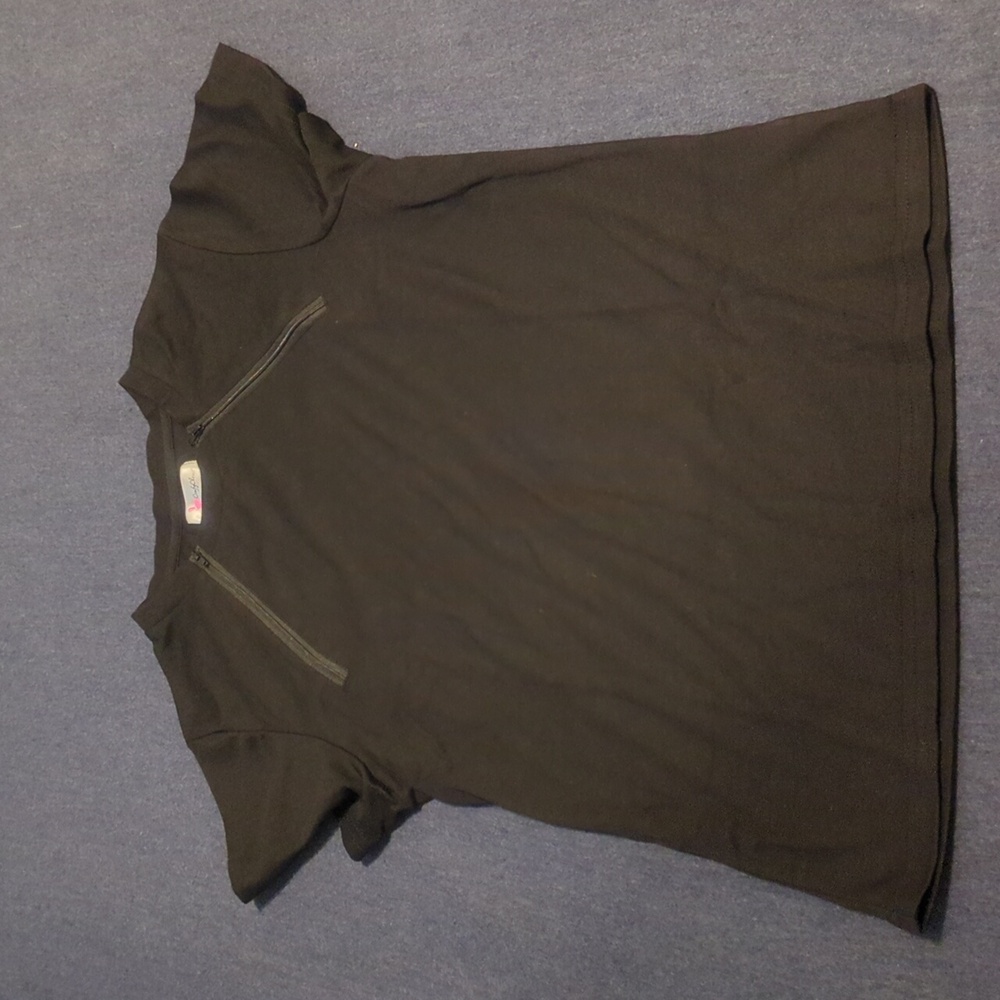Comfy Chemo brand black small shirt